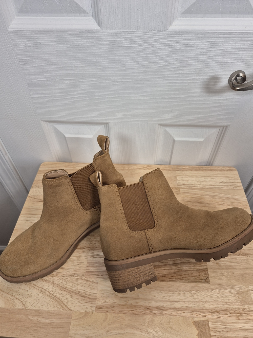 Blondo Mayes Waterproof Suede Chelsea Boots Tan Camel Chunky Lug Sole 7.5